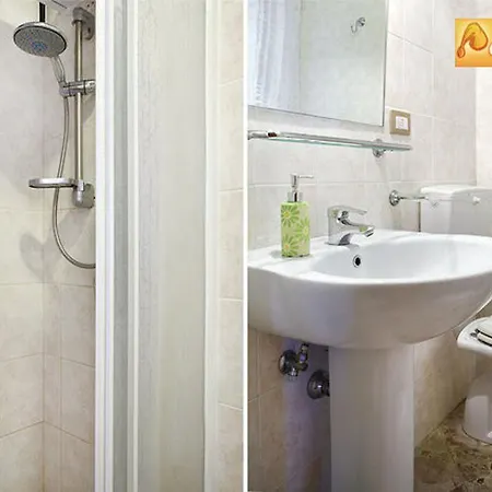 Bed & Breakfast Casa Tina Maugeri 2*