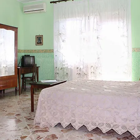 Casa Tina Maugeri 2*