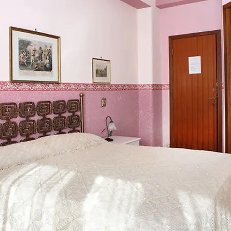 Casa Tina Maugeri Bed & Breakfast