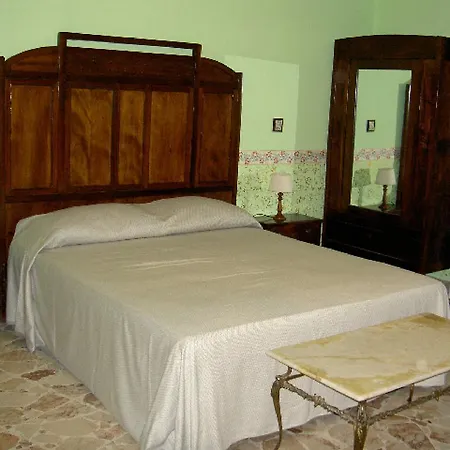 Bed & Breakfast Casa Tina Maugeri 2*